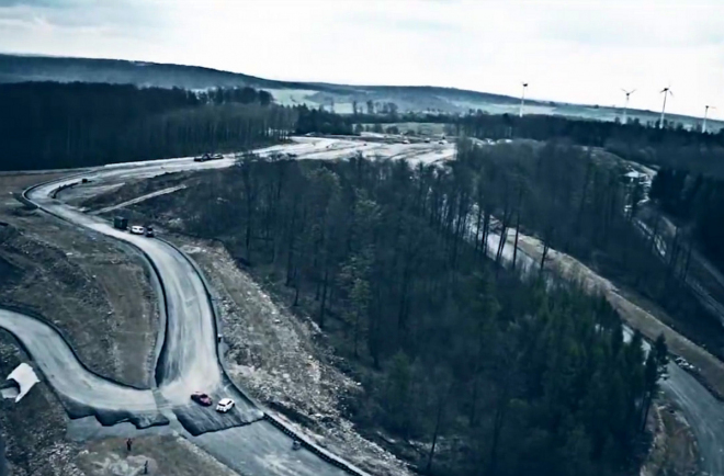 Po „malé Nordschleife” v Bilster Bergu už se jezdí, i bez asfaltu (video)