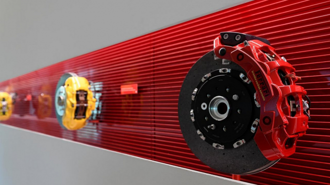 Italové poodhalili nové řešení brzd, zbaví je jejich nejnepříjemnějšího projevu