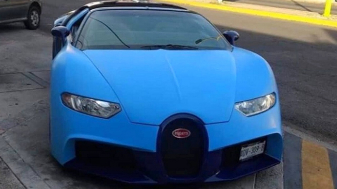 Někdo si zkusil doma levně poskládat Bugatti Chiron, moc dobře to nedopadlo