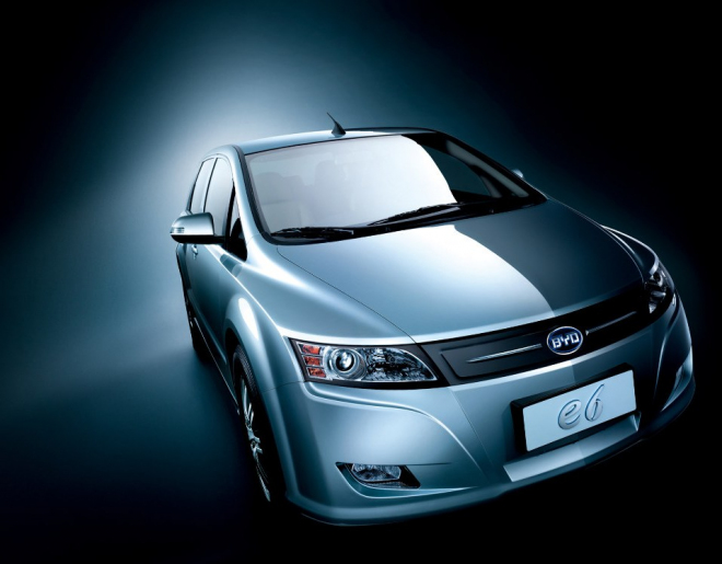BYD e6: čínský elektromobil dobývá Evropu, jde na to od jihu