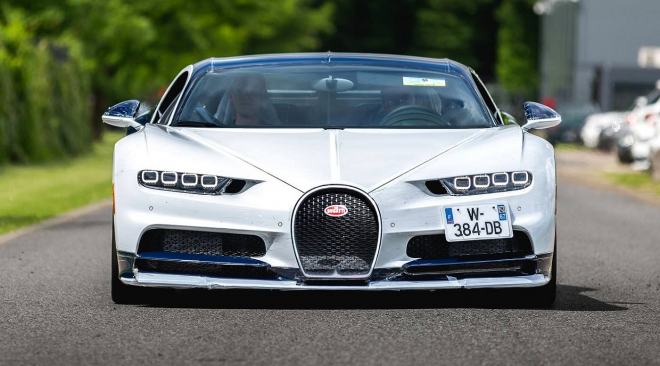 Jak se Bugatti chová k zákazníkům? Ani auto za 65 milionů Kč neznamená privilegia