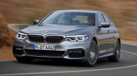 Nové BMW 5 G30 je oficiálně venku. V8 má dál, je hned rychlejší než M5