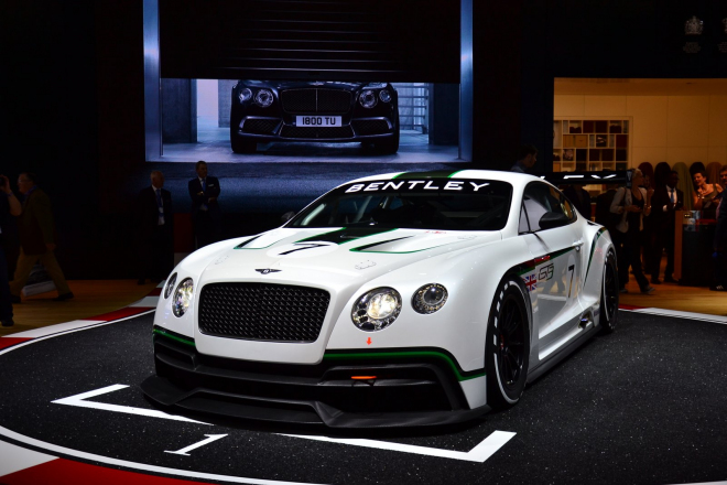 Bentley Continental GT3: čekejte silniční verzi o výkonu 700 koní, ale až v roce 2014