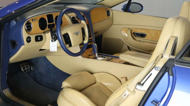 Toto je nejvíce ojeté Bentley Continental s motorem W12 v prodeji, majitele stálo majlant už na palivu