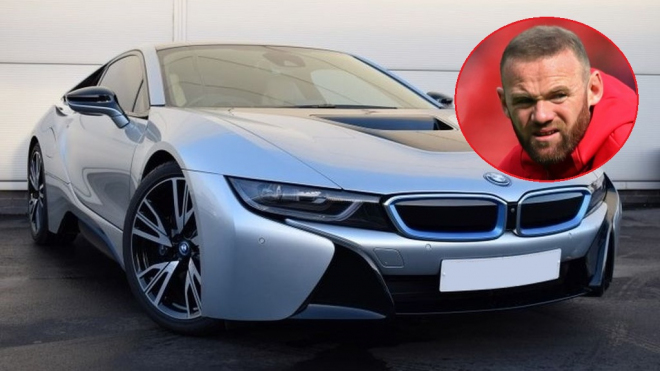 Slavnému fotbalistovi zakázali řídit, a tak prodává své auto. Ztratilo většinu ceny