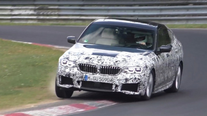 Nikdy nikoho neuvidíte řídit nové BMW 6 GT na silnici tímto způsobem (video)