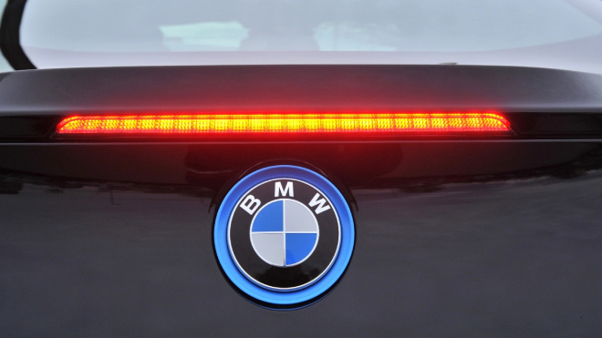 BMW brzdí, ořeže nabídku motorů, převodovek i výbavy. Vše s jediným cílem
