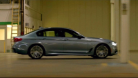 Filmy BMW jsou definitivně zpátky, v hlavní roli je vážně nová řada 5 (video)