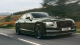 Bentley se s tradicemi nepáře, své poslední limuzíně sebralo po motoru W12 i prvek, který žádné nechyběl od roku 1962