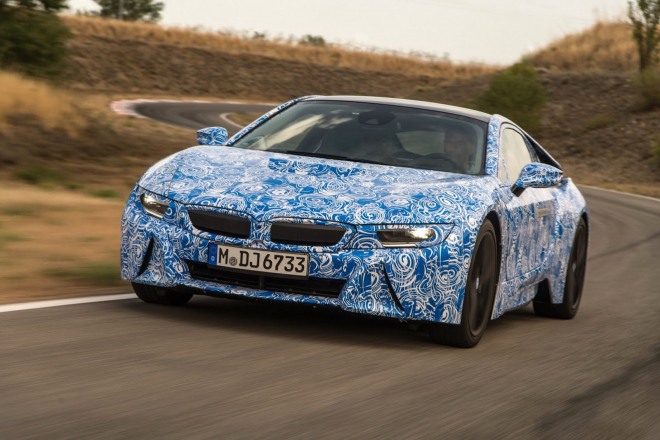 BMW i8 2014: hybridní sporťák v detailech, po krku půjde 911 4S