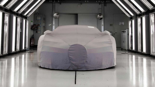 Šance na koupi francouzského auta za 68 milionů se tenčí, už jich nezbývá ani 100