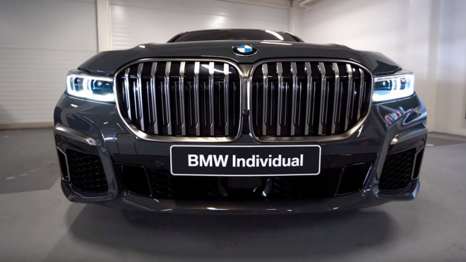 Okázalé nové BMW řady 7 může stát jako rodinný dům, obří ledvinky to neskryje