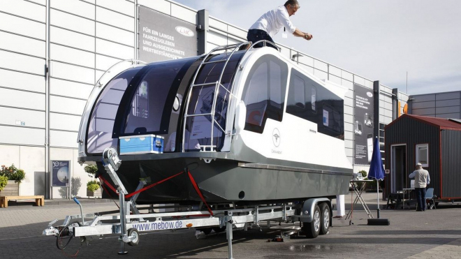 Podívejte se, co umí nový luxusní karavan Němců. Spojuje skoro neslučitelné světy