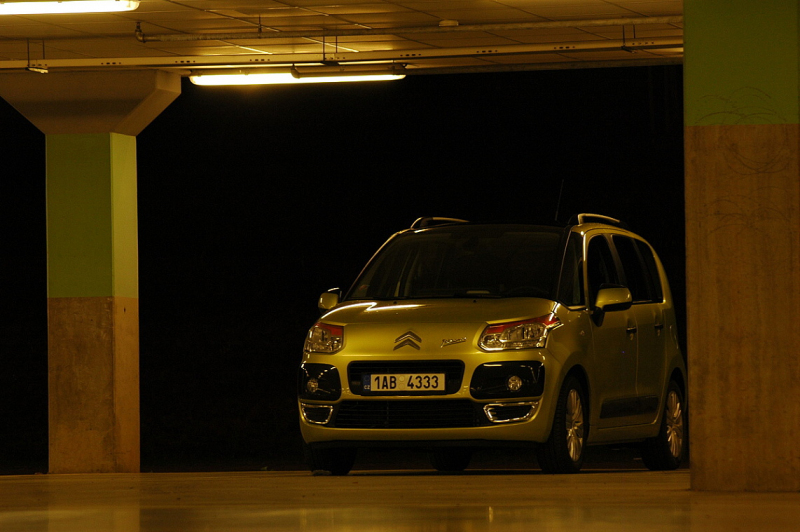 Test Citroën C3 Picasso 1,4 VTi: fešný pracant - 2 - citroen_c3_picasso_af-test_2009_06