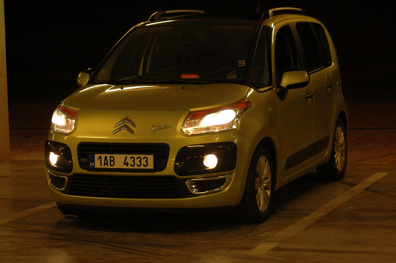 Test Citroën C3 Picasso 1,4 VTi: fešný pracant - 3 - citroen_c3_picasso_af-test_2009_04