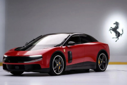 Ferrari se nedaří vyprodat ošklivé Luce na největším trhu ani s milionovou slevou v hrstce kusů, sběratel firmě pěkně od plic řekl, co si o autě myslí