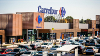 Carrefour zakázal vjezd elektromobilů do svých parkovacích domů, jsou moc těžké a moc hoří