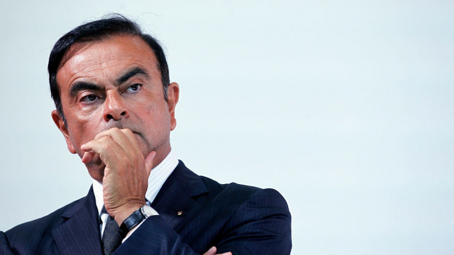 Renault překvapivě neodvolal zatčeného šéfa, rýsuje se pravý motiv útoku na něj