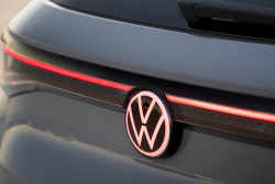 Klíčový elektromobil VW po kolapsu prodejů končí na největším trhu světa. &bdquo;Pořád se mu daří,&rdquo; říkali Němci ještě nedávno