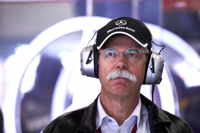 Bernie Ecclestone naštval šéfa Mercedesu, chce aby přestal řídit marketing F1