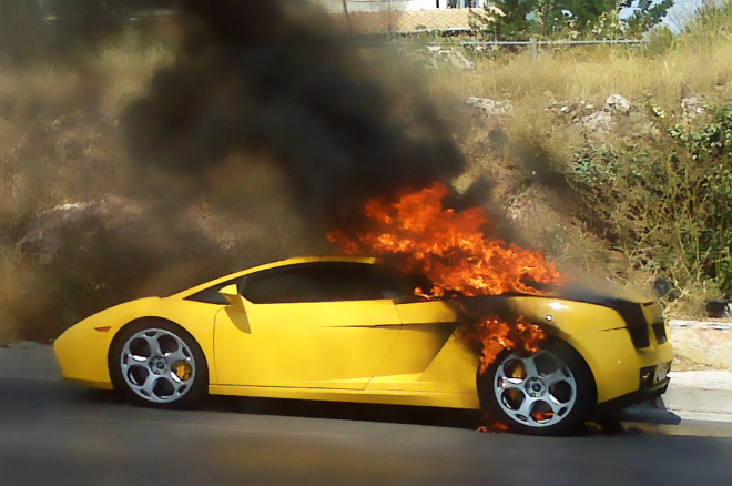 „Kámo, hoří ti auto!” Aplikace pro iPhone nasimuluje požár jakéhokoli vozu (+ video)