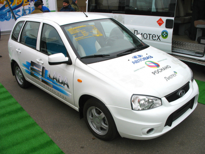 Lada EL Lada: produkční verze elektrické Kaliny představena, sloužit bude jako taxi