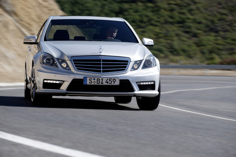 První test Mercedes-Benz E 63 AMG: se silným srdcem - 10 - E63AMG13