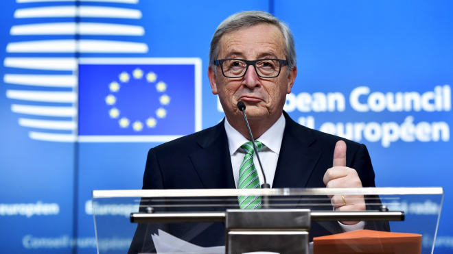 EU má nový plán, jak dusit automobilky. Tentokrát už ho nemusí přežít