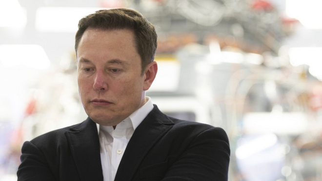 Pár dal za opuštěnou skladovou kóji 100 dolarů, auto z ní koupil Elon Musk za milion