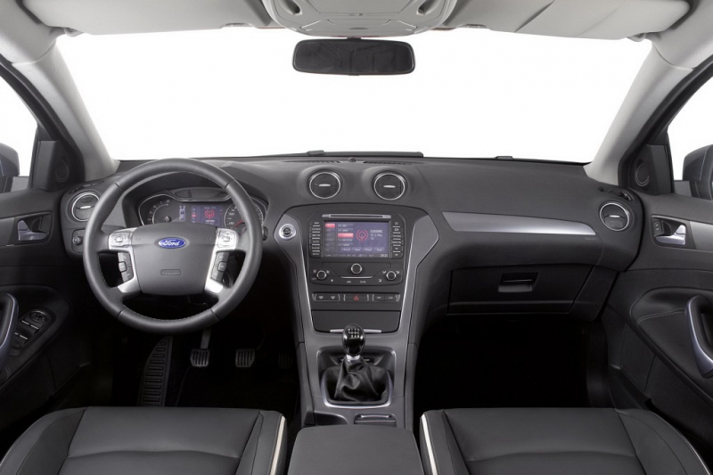 Ford Mondeo 2011: facelift detailněji - 40 - Ford Mondeo 2011 facelift dalsi 41