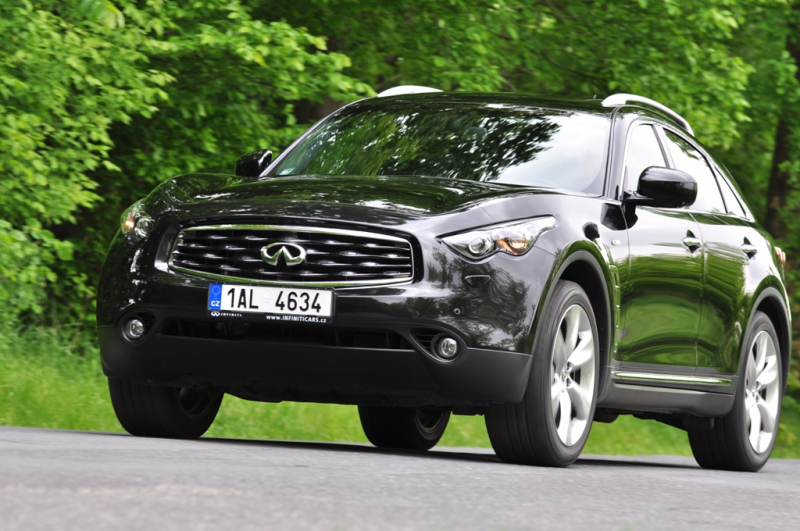 Test Infiniti FX37S: stačí šestiválec? - 2 - FX37S04