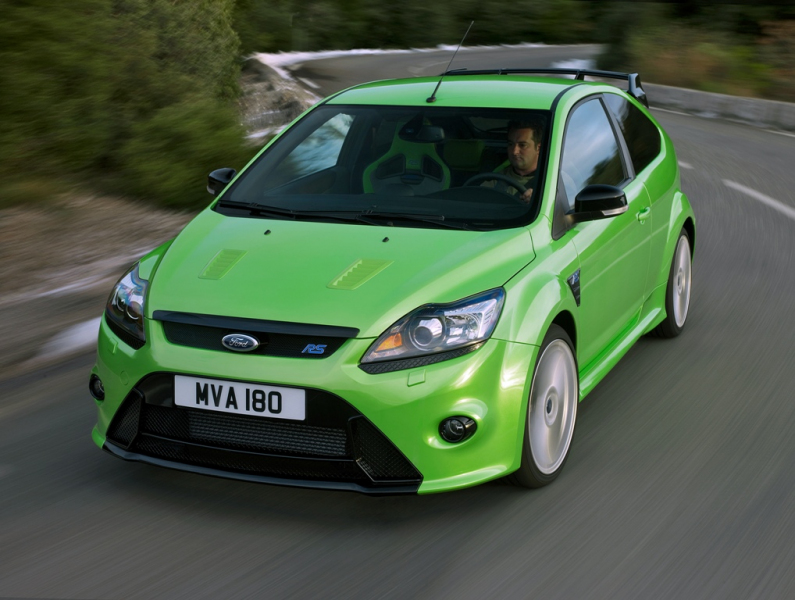 První test Ford Focus RS: troufne si na čtyřkolky? - 3 - FordFocusRS_01