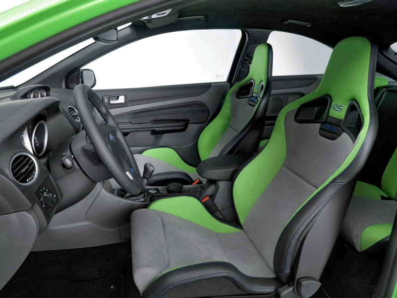 První test Ford Focus RS: troufne si na čtyřkolky? - 24 -