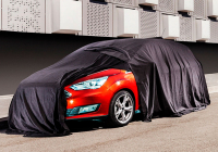Ford C-Max 2015: facelift se začíná odhalovat, ukázal světlomet i masku