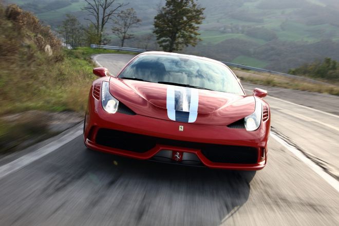 Ferrari za rok 2013 prodalo méně aut než předloni, tržby i zisk šly přesto nahoru