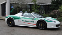 Policie v Miláně si pořídila Ferrari za 1 540 Kč. Jak, je slušná ironie osudu