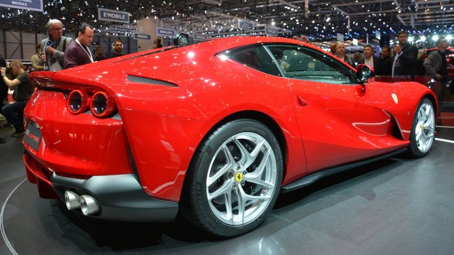 Ferrari čekají změny, šéfovi se nelíbí California ani dlouhé čekací lhůty