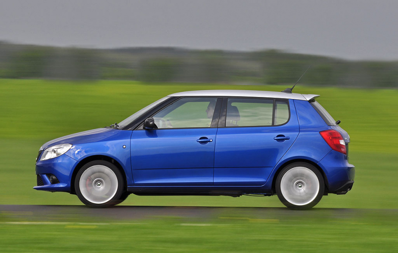 První test Škody Fabia RS 2010: povedla se? - 3 - Fabia_RS_11
