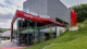 Ferrari ukázalo nové pojetí svých showroomů. Připomínají haly sběratelů exkluzivních aut, to nebude náhoda