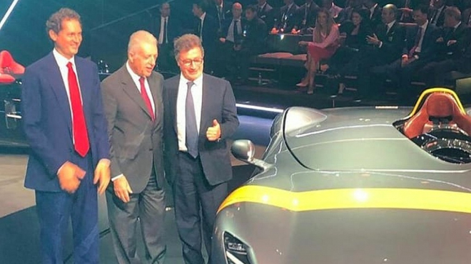 Miliardář, kterému Ferrari neprodalo auto, teď předčasně odhalil dvě novinky značky