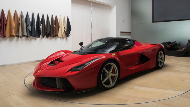Ferrari prodává asi nejslavnější LaFerrari. Je překvapivě levné, i když má háček