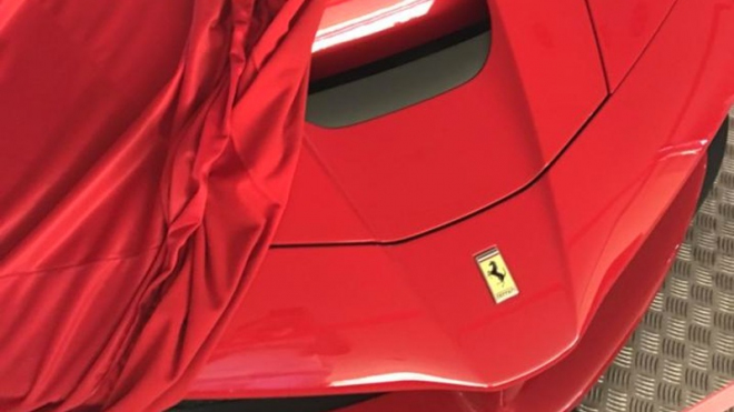Fanda se dostal do úschovny Ferrari těch nejbohatších. Podívejte se, co tam vyfotil