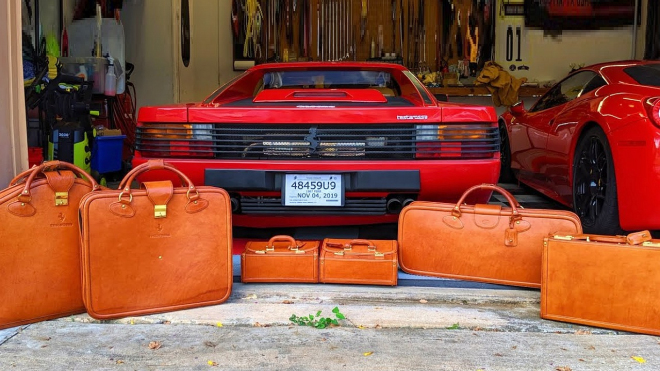 Slavné Ferrari s dvanáctiválcem uprostřed pojme až neuvěřitelně mnoho bagáže