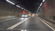 172 km/h a 21 předjetí přes plnou v Gotthardském tunelu? Tohle jsou pak následky
