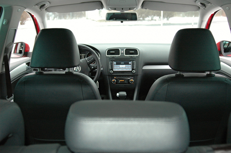Test Volkswagen Golf VI 2,0 TDI DSG: dieselový sportovec - 10 - golf6_tdi_dsg_2009_09