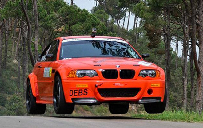 BMW M3 E46 umí udělat dojem i na tratích rallye (video)