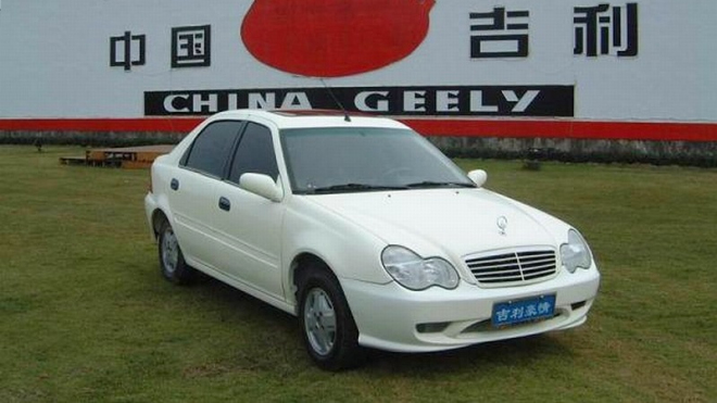 Číňané, kteří kopírovali Mercedesy, chtěli koupit kus Daimleru. Němci řekli: Nein!