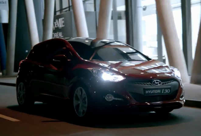 Hyundai i30 3D 2013: třídvířko řádí na prvním videu, interiér ale příliš neukáže