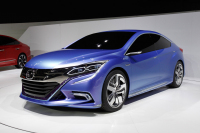 Honda Concept B: nové CRX to není, pěkné čtyřdvéřové pseudokupé možná (+ video)