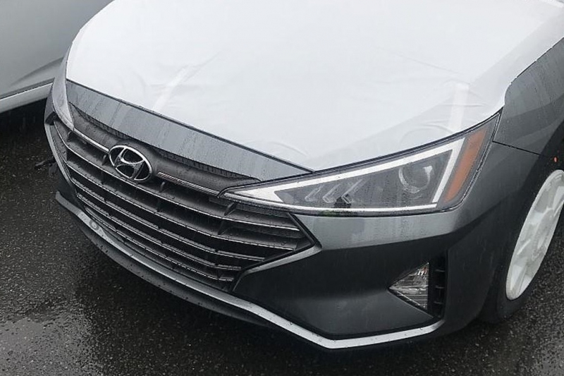 Hyundai_Elantra_novy_design_04_800_600.j
